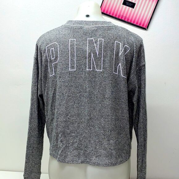 🔥Victoria secret Pink long sleeve tee sweater New - Picture 2 of 4